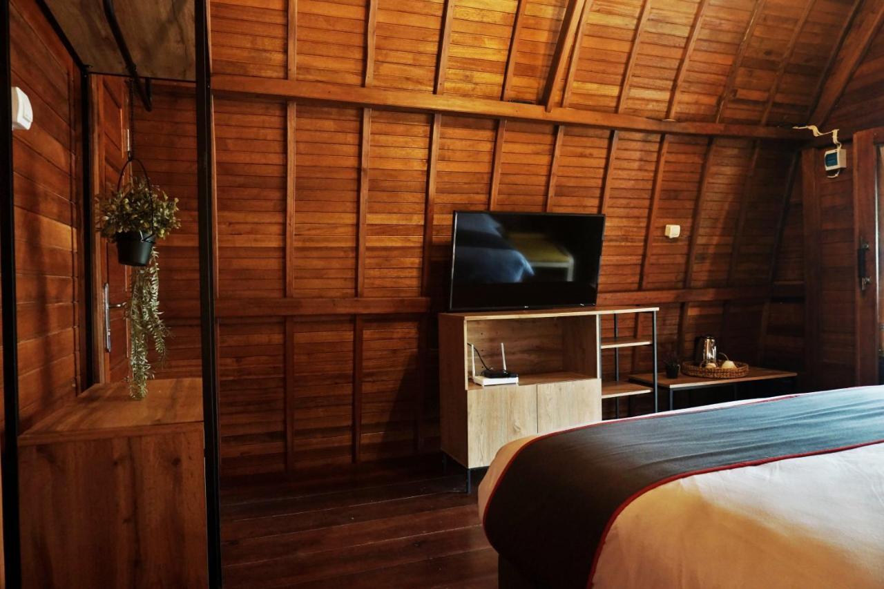 Collection O 9 Villa Ubud Anyer Esterno foto